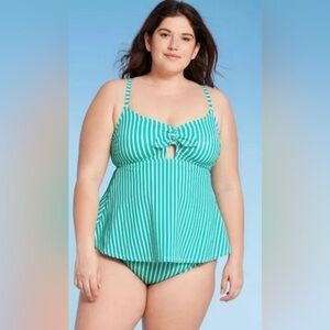 WOMEN’S Plus Size Kona Sol Stripped Swimsuit Flowy Top - 16W